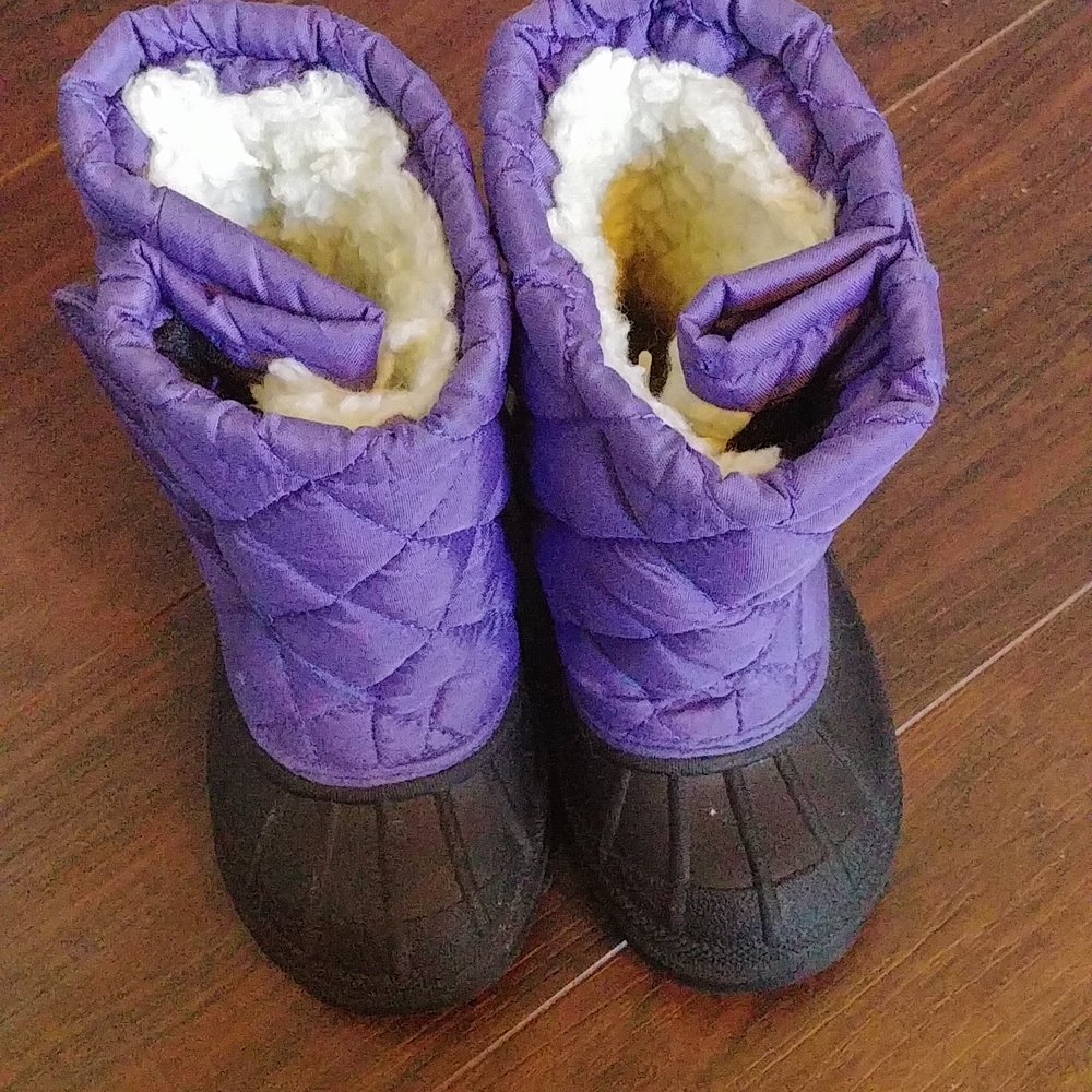 Snow Boots